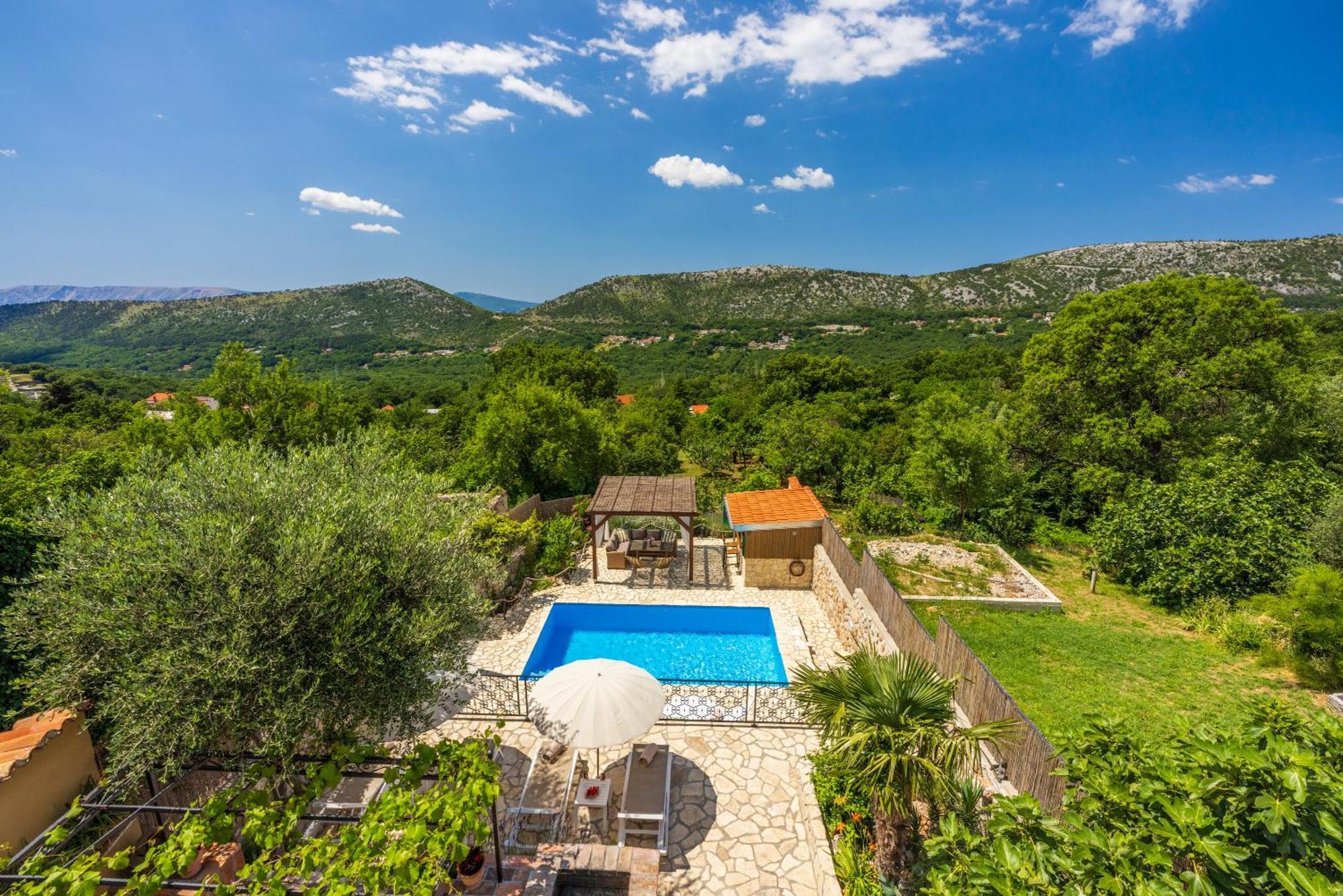 Villa Cocoon - Vacation Home With Heated Pool & Garden Bribir  Exterior photo