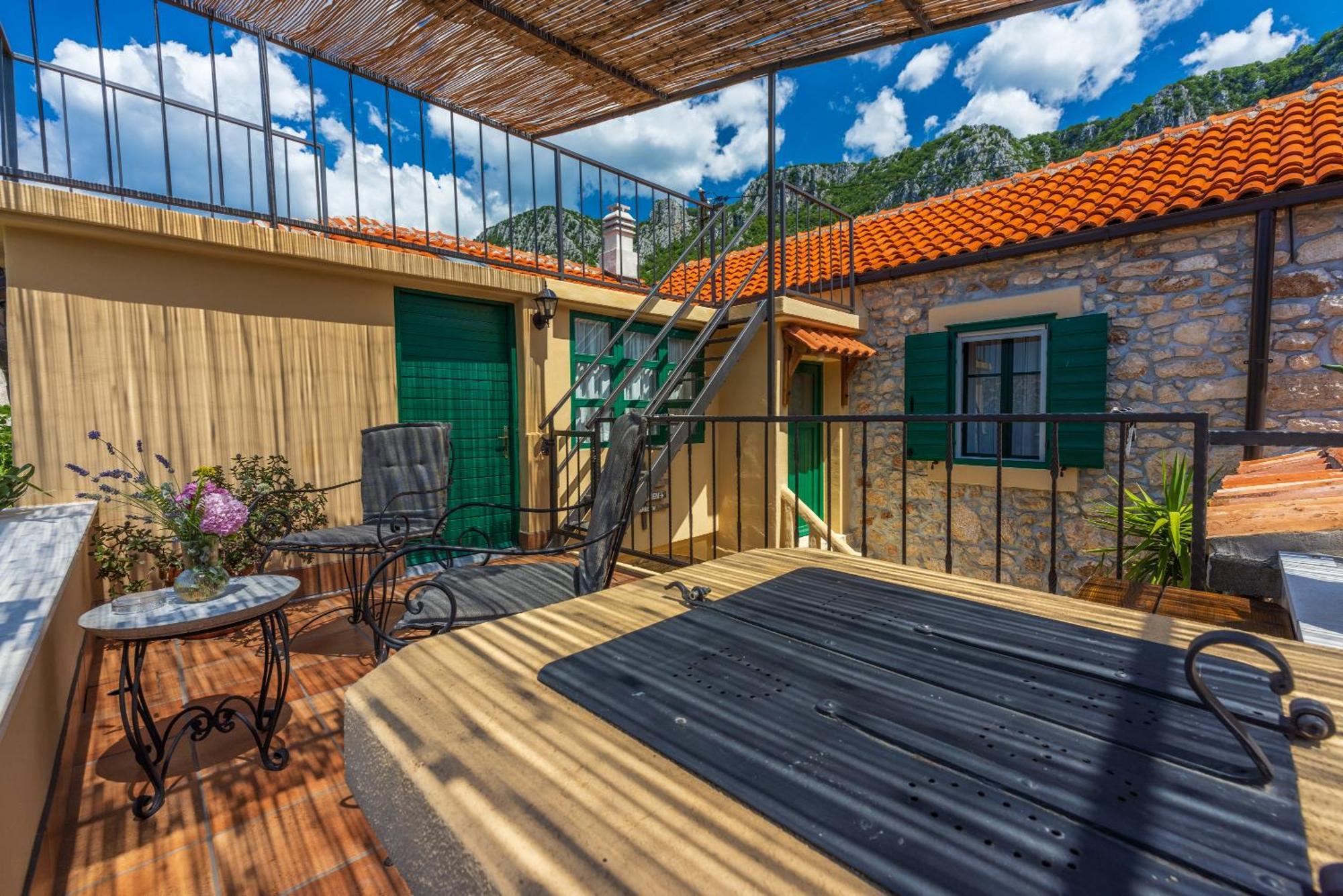 Villa Cocoon - Vacation Home With Heated Pool & Garden Bribir  Exterior photo