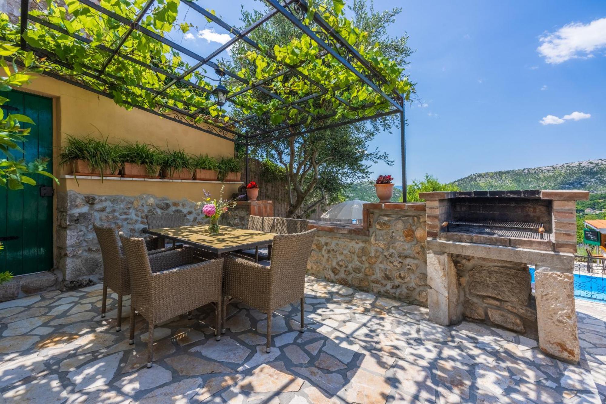 Villa Cocoon - Vacation Home With Heated Pool & Garden Bribir  Exterior photo