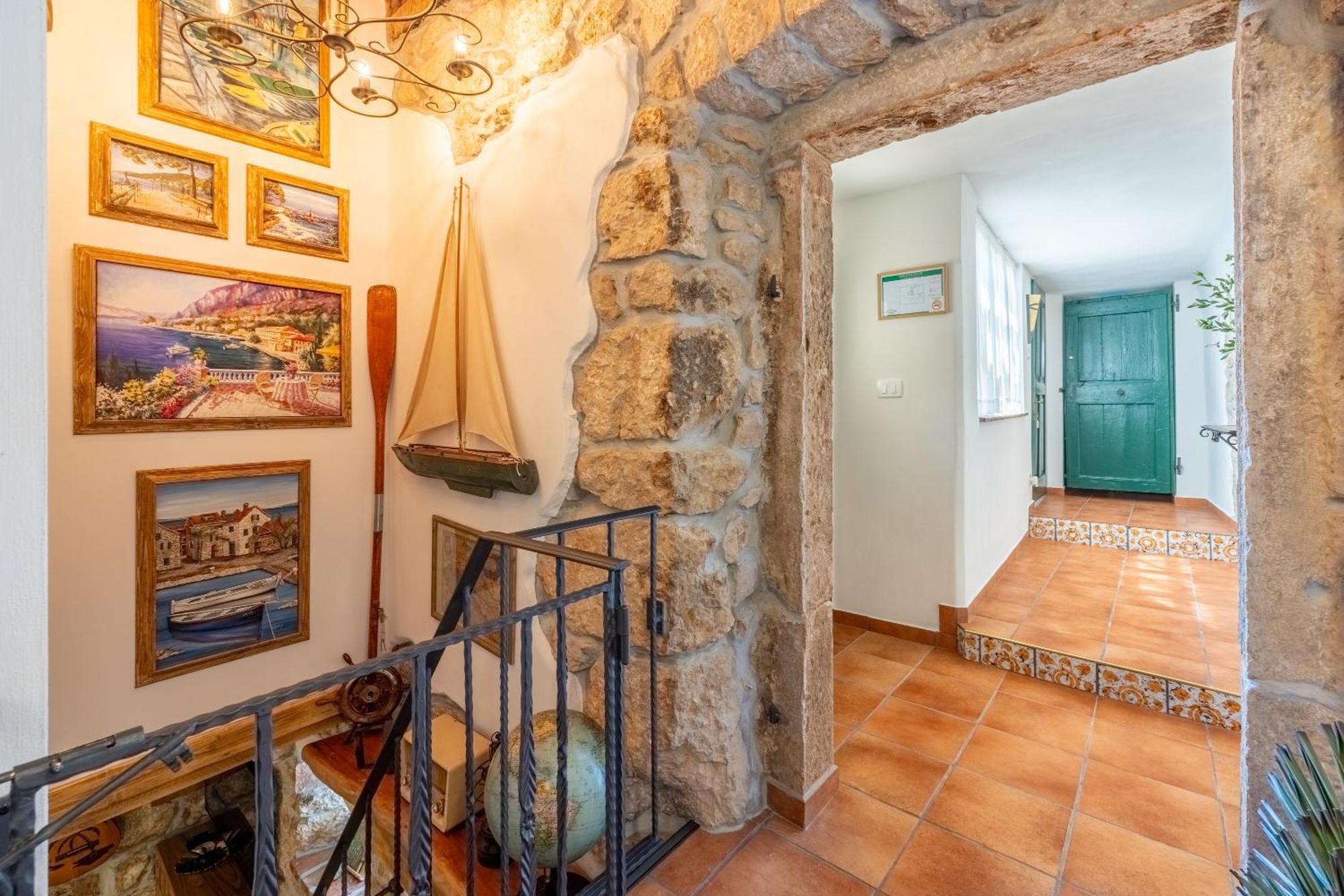 Villa Cocoon - Vacation Home With Heated Pool & Garden Bribir  Exterior photo